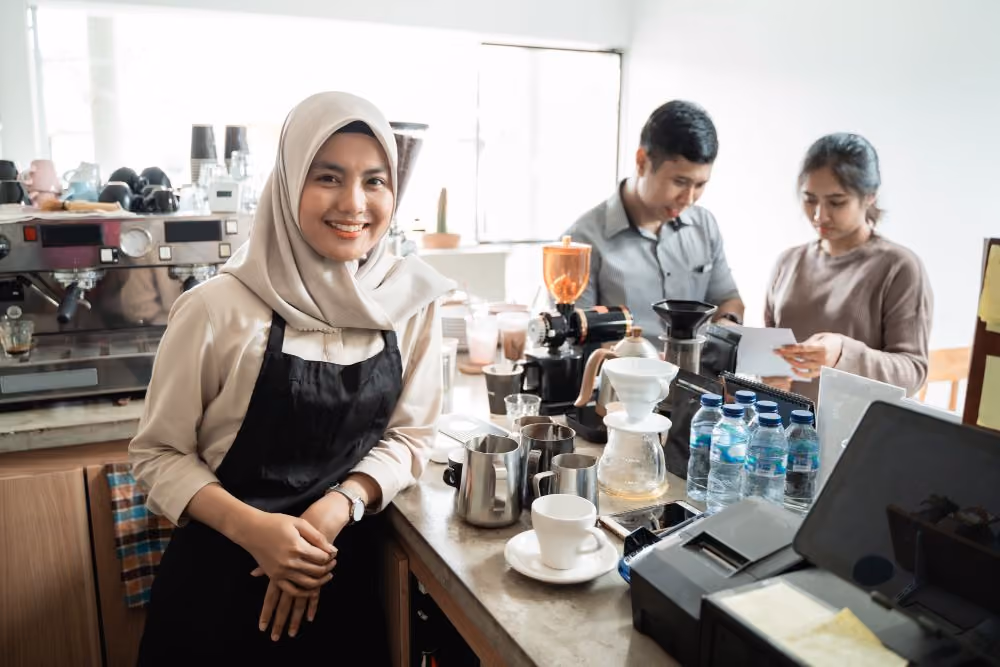 Apa Itu KUR? Kelebihan dan Kekurangan Program KUR untuk Pelaku Usaha