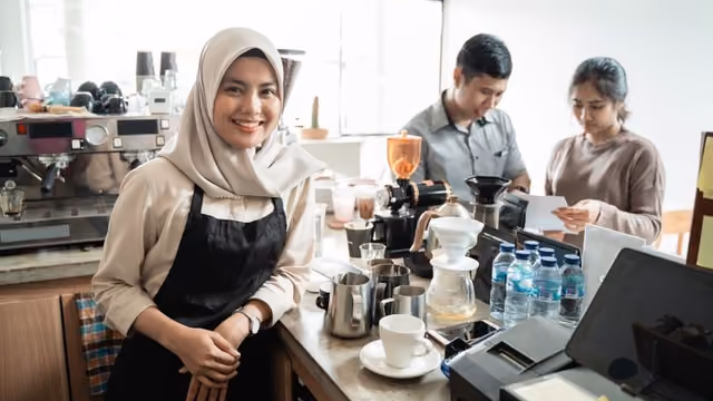 Apa Itu KUR? Kelebihan dan Kekurangan Program KUR untuk Pelaku Usaha